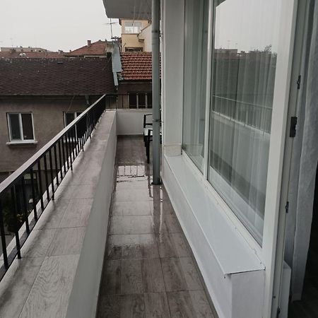 Yanakiev's central apartment Burgas Bagian luar foto